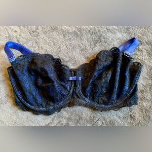 Adore Me Black & Blue Lace Underwire Bra – Size 40DDD/F